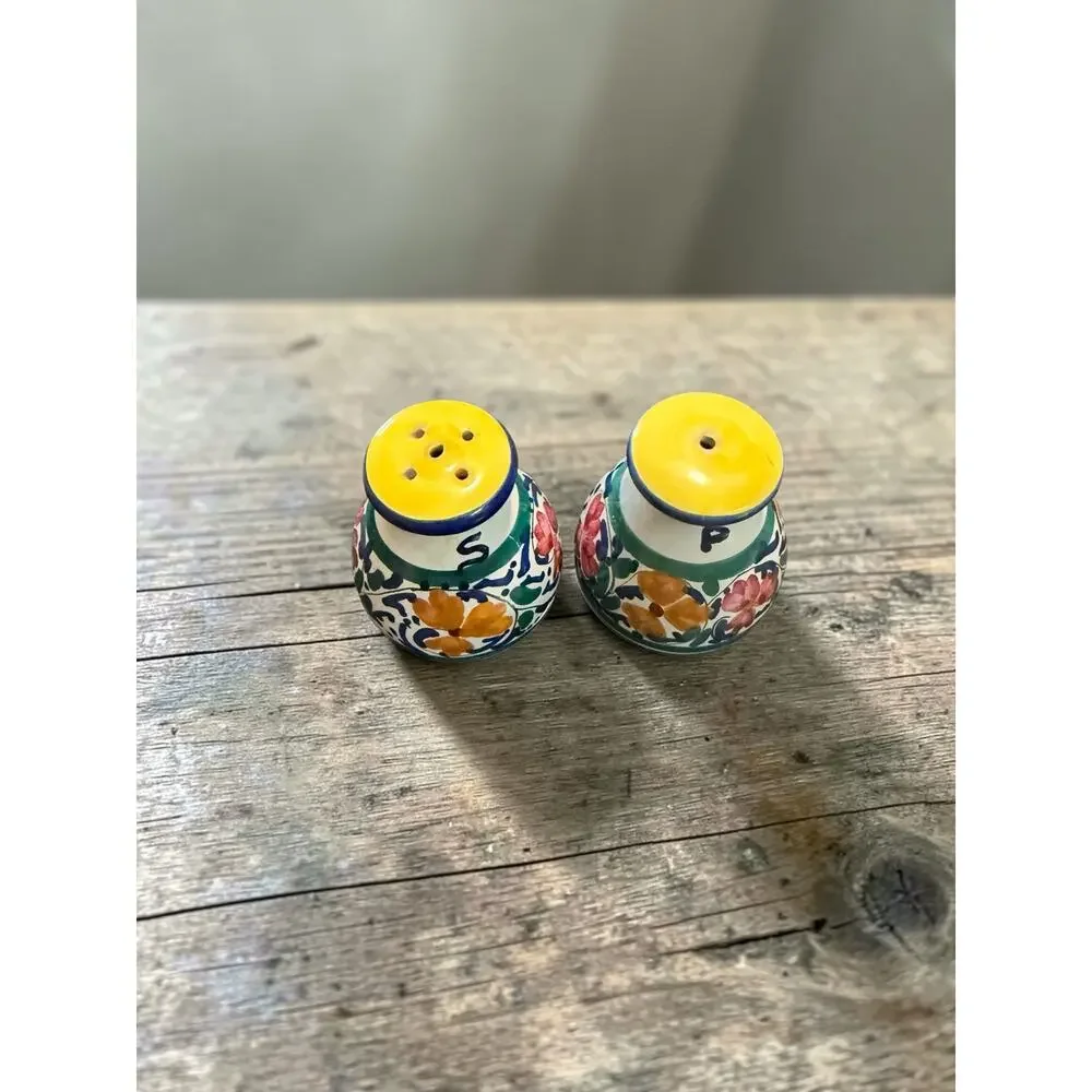 Vintage Deruta Italy Hand-Painted Ceramic Salt & Pepper Set with Caddy